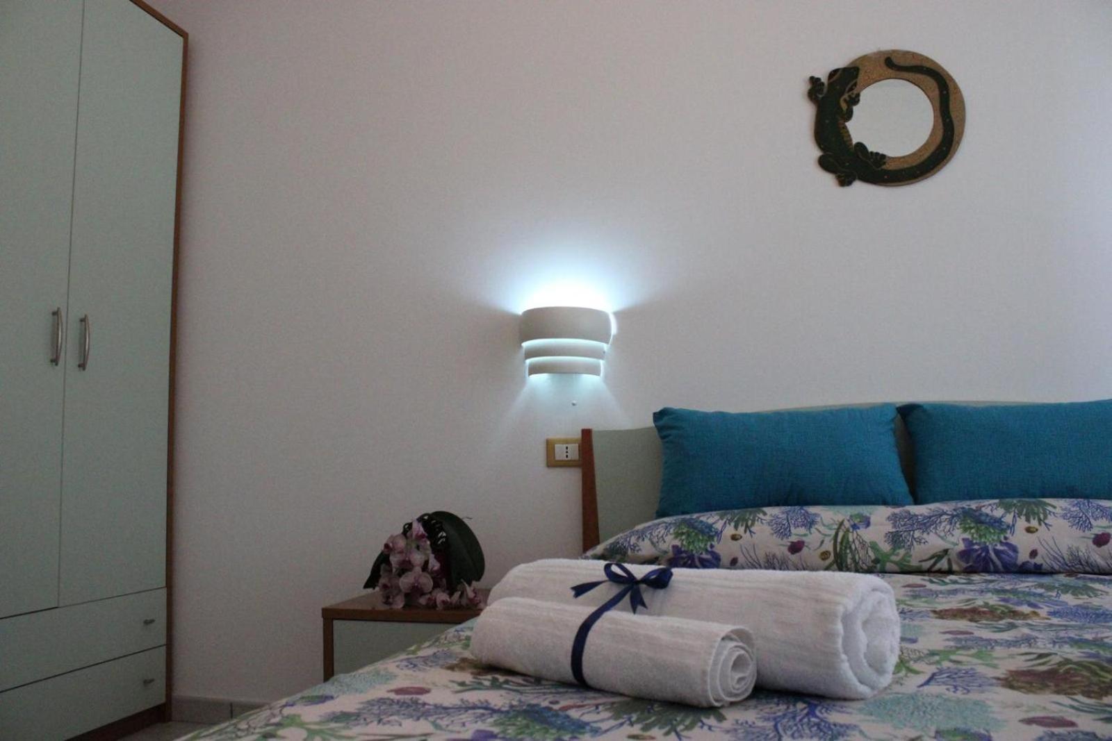 Graceland Rooms And Suites Capo Vaticano Exterior photo